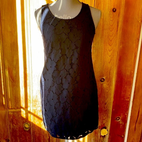 🛑NWOT Banana Republic Embroidered Dress🛑 - Picture 2 of 6